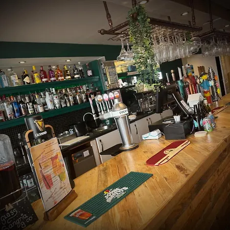 ホテル Ivy By The Sea 3*