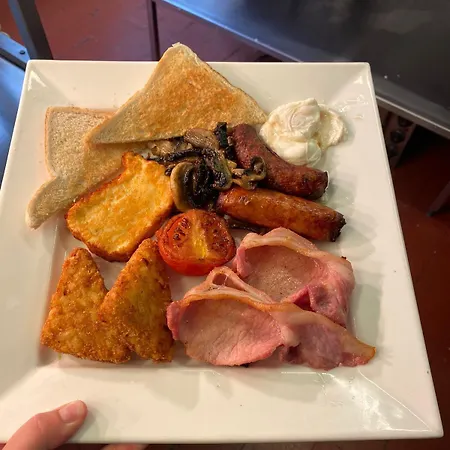 Ivy By The Sea Hotel 3*