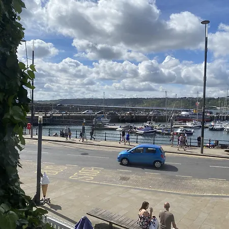 Hotel Ivy By The Sea Scarborough
