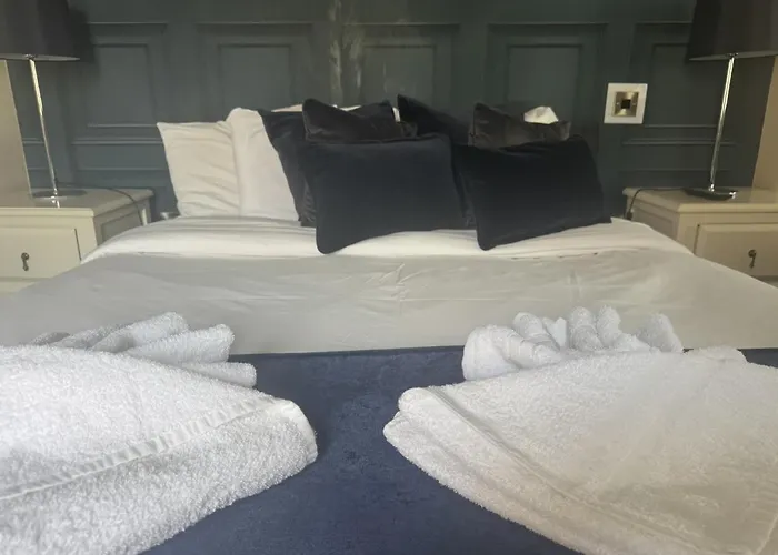 Hotel Ivy By The Sea