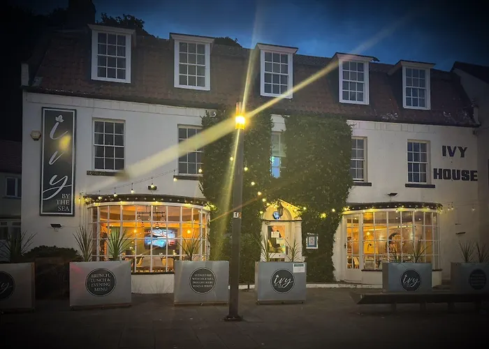 Hotel Ivy By The Sea