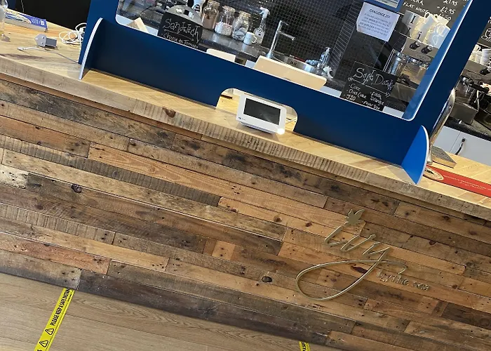 Ivy By The Sea Hotel 3*